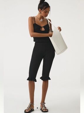 NWT new medium Anthropologie popcorn knit Capri pants ruffle black Black pull on